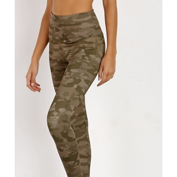 Onzie High Rise Leggings in Moss Camo Size S/M - Picture 3 of 8